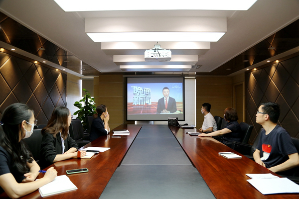 官網2.jpg