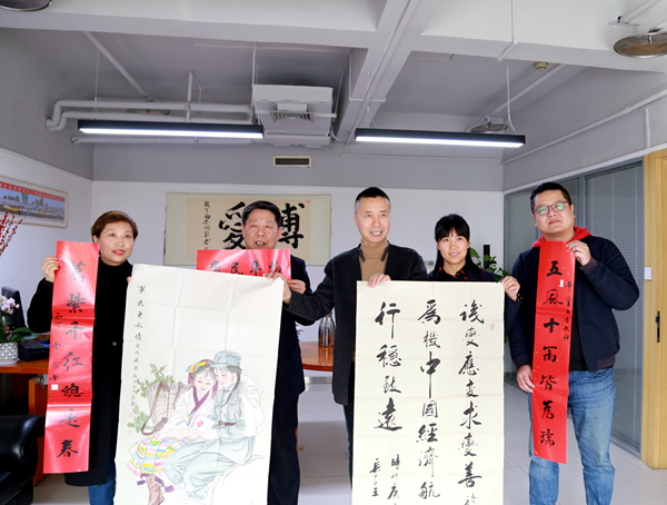 官網1.jpg