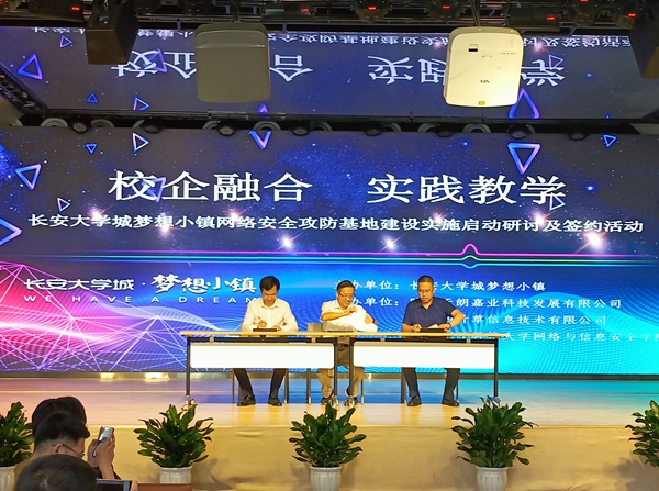 官網1.jpg